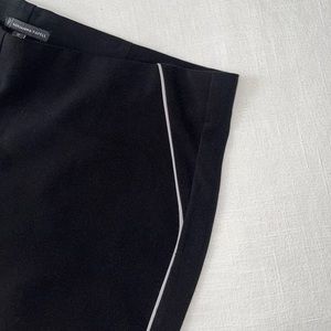 Never Worn! Adrianna Papell Black Pull-On Cropped Slacks w/ Contrast Piping